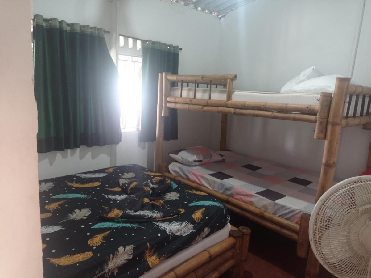 Los Cocos Hostal Bazan Екстериор снимка