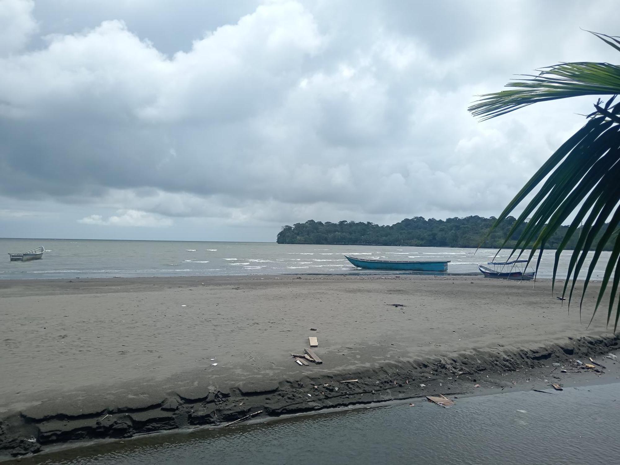 Los Cocos Hostal Bazan Екстериор снимка